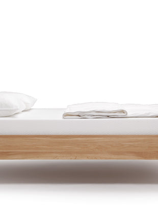 Design-Massivholzbett Zaira Eiche geölt – Handwerk trifft moderne Ästhetik